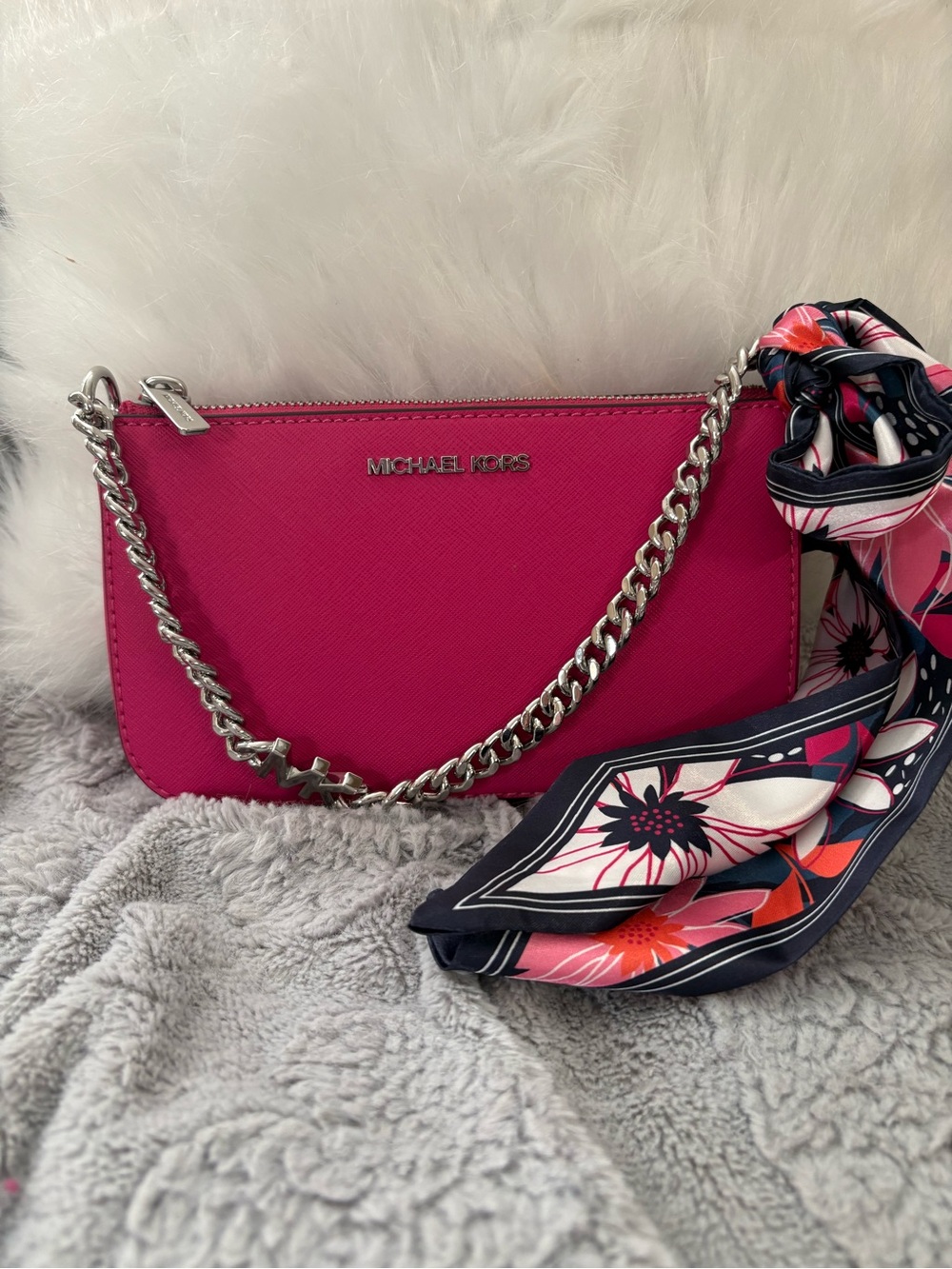 Michael Kors Fuchsia Chain-Accent purse